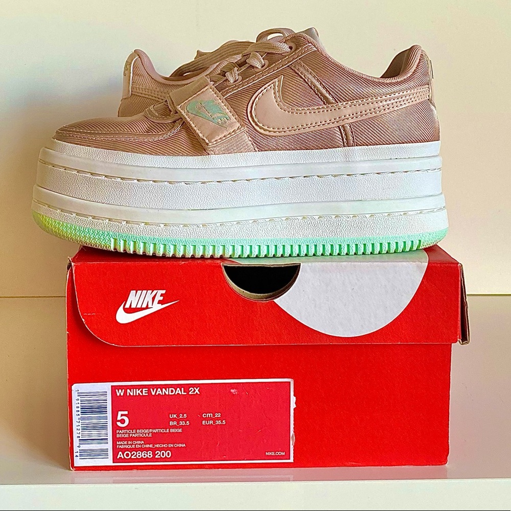 🛑SOLD🛑 ORIGINAL Nike vandal 2k Wmns Vandal Doublestack 'Surprise'